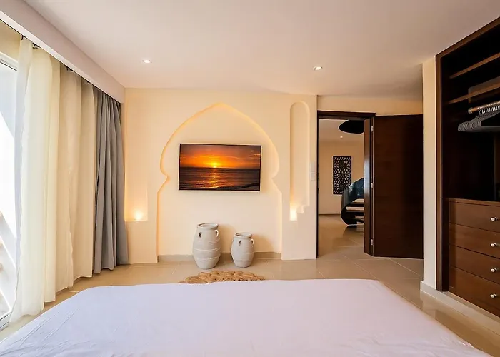 Luxury Ph Private Pool And Roof 13 Pax Steps 5av